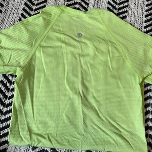 Lululemon swiftly tech short sleeve